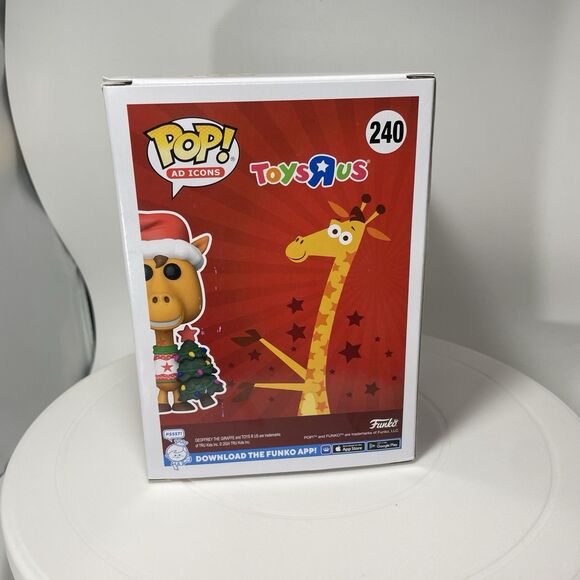 Lot of 2 Funko Pop Vinyl Toys R US Geoffrey Christmas Tree Macy's Exclusive 240 - Picture 4 of 7